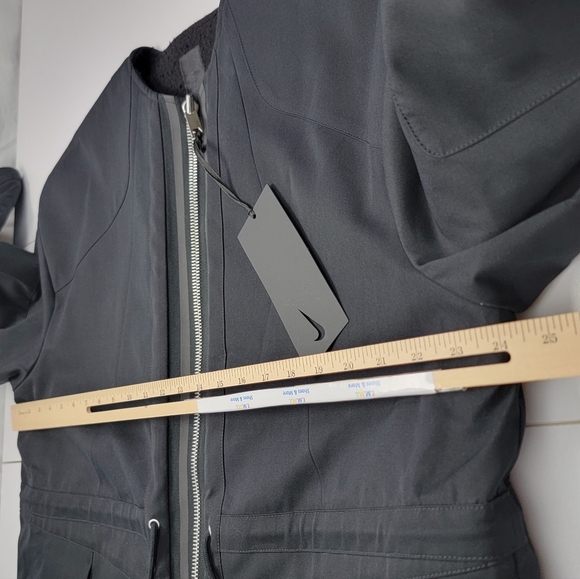 Nike Women's Made in Italy Jacket Every Stitch Considered Size S FD6481-010 New - Picture 11 of 13